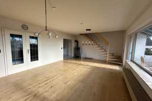 Ihr neues Zuhause: Familienfreundliche DHH mit Kaminofen, 522 m² Grdst. und sonnigem Balkon! – Altenkirchen (Westerwald) (Kreis) – Vorschaubild 8