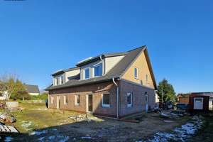 NEUBAU - DHH, KFW 40, 109 m², 5 Zimmer, Einbauküche, 2 Bäder, PV-Anlage, Carport – Die vollständige Adresse der Immobilie erhältst du vom Anbieter., 25885 Oster-Ohrstedt – Vorschaubild 5