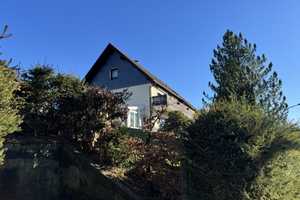 Die Natur im Blick - Vermietetes 4-Parteienhaus mit Garagen und großem Grundstück in Lerbach – Osterode am Harz (Kreis) – Vorschaubild 4