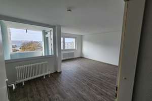 Neue Wohnung, neues Glück! Praktische 3-Zi.-Wohnung mit Balkon sucht Sie! – Den-Haager-Straße 8, 97084 Heuchelhof, Würzburg – Vorschaubild 4