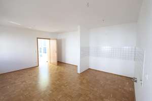 Außergewöhnliche Wohnung in toller Lage! Parkett, Wintergarten, Balkon/Terrasse – Die vollständige Adresse der Immobilie erhältst du vom Anbieter., 9126 Gablenz, Chemnitz – Vorschaubild 3