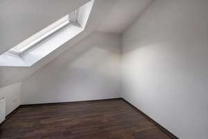 Stilvolle Penthouse-Wohnung – nur wenige Schritte von der Eilenriede entfernt – Die vollständige Adresse der Immobilie erhältst du vom Anbieter., 30163 List, Hannover – Vorschaubild 7
