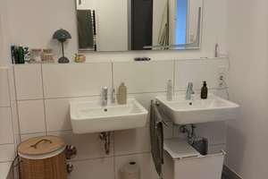 Blick auf den Zollhafen! Traumhafte 3-Zimmerwohnung mit EBK und Klimaanlage – Rheinallee 107, 55118 Neustadt, Mainz – Vorschaubild 16
