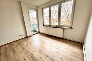 Wunderschöne Wohnung mit Balkon. Jetzt zugreifen! – Nebelflucht 12, 38226 Lebenstedt, Salzgitter – Vorschaubild 1