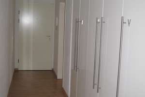 Helle 2-Zimmer Dachgeschosswohnung in Schwabing  nächst Engl. Garten u. Münchner Freiheit, Aufzug – Biedersteiner 59a, 80805 Münchner Freiheit, München – Vorschaubild 11