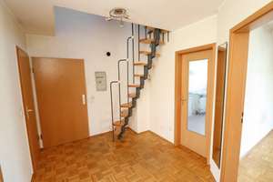 Charmante Dachgeschosswohnung mit Balkon, Garage und zusätzlicher Nutzfläche – Die vollständige Adresse der Immobilie erhältst du vom Anbieter., 30629 Misburg-Nord, Hannover – Vorschaubild 3