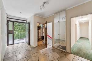 Bungalow auf ca. 400 m² Grund in ruhiger Lage: 145 m² auf einer Ebene (EG) - zzgl. 100 m² (UG) – Die vollständige Adresse der Immobilie erhältst du vom Anbieter., 85579 Neubiberg – Vorschaubild 7