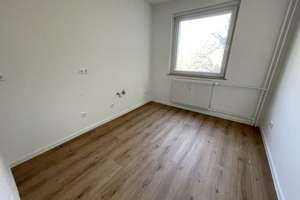 Für Sie frisch Saniert! 2 Zimmer Wohnung in ruhiger Lage mit Balkon – Kilianplatz 1, 33098 Kernstadt, Paderborn – Vorschaubild 4