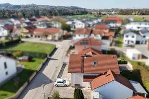 Modernes, sonniges EFH mit Sichtdachstuhl & eingewachsenem Garten – Ruhe & Privatsphäre – Die vollständige Adresse der Immobilie erhältst du vom Anbieter., 84547 Emmerting – Vorschaubild 4