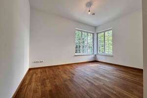 Bezugsfrei ab 01.09.26 ** 2-Zimmer-Neubauwohnung mit EBK, Balkon, Fahrstuhl & eigenem PKW-Stellplatz – Großbeerenstraße 295B, 14480 Am Stern, Potsdam – Vorschaubild 9
