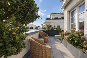Penthouse in den Heinrich-Heine-Gärten | ca. 39 m² Südwest-Dachterrasse | Kamin | 3 TG-Stellplätze – 40549 Heerdt, Düsseldorf – Vorschaubild 4