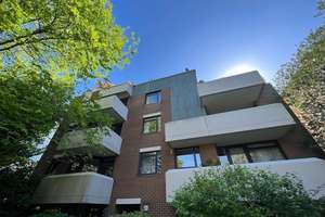 Vermietete 1,5 - Zimmer - Wohnung mit Balkon in Bestlage Harvestehude.