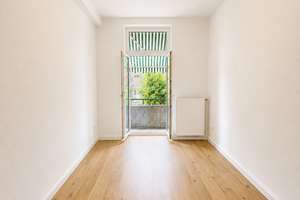 *20er FAKTOR IN GOLZHEIM* - 2 ZI WOHNUNG MIT BALKON – Seydlitzstr 3, 40476 Golzheim, Düsseldorf – Vorschaubild 2