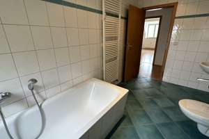 Schlafzi. hofseitig - EBK vorhanden *** - Bad mit Fenster - frei ab 1.7.26 – Frankenberger Str. 195, 9131 Ebersdorf, Chemnitz – Vorschaubild 8