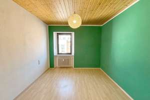 Familienfreundliche 4-Zimmer-Wohnung mit Balkon, Garage und Gartenanteil – Die vollständige Adresse der Immobilie erhältst du vom Anbieter., 54296 Irsch, Trier – Vorschaubild 6
