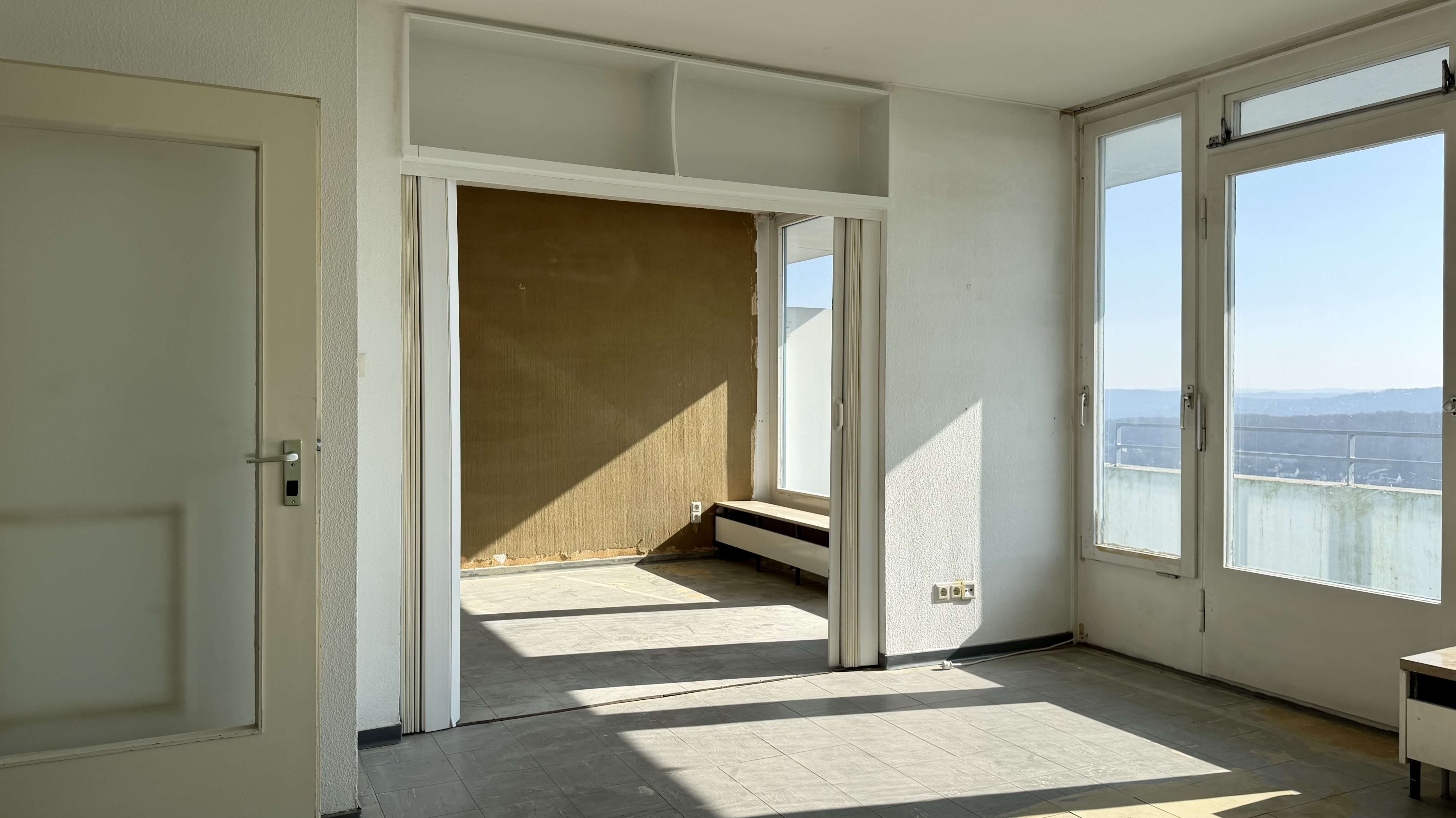 Helle 2-Zimmer-Wohnung mit Fernblick in beliebter Gegend zu verkaufen, Wuppertal – Bild 2