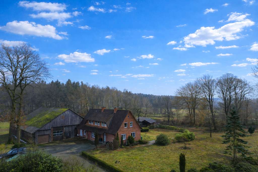 Immobilie in Visbek - Landleben pur in Visbek-Halter – Charmanter Resthof mit viel Platz! - Bild 1