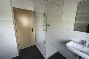 Bremerhaven Schiffdorfer Damm // Ihr neues Zuhause mit viel Platz und grünem Rückzugsort – Die vollständige Adresse der Immobilie erhältst du vom Anbieter., 27574 Schiffdorferdamm, Bremerhaven – Vorschaubild 9