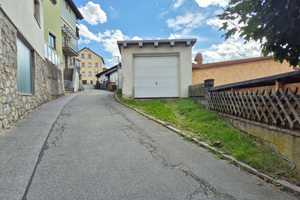 RESERVIERT ! Stadt Zwiesel: Wohnhaus mit Halle/Werkstatt + Sanierungsobjekt Wohnhaus m. Laden - zent – Regen (Kreis) – Vorschaubild 3
