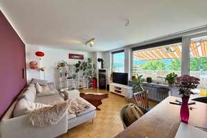 Neu renovierte 3 Zimmer Wohnung in zentraler Lage von Reutlingen mit großer Dachterrasse