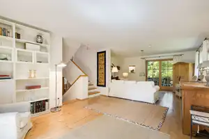 Großzügig, zentral, rustikal: Einmaliges Landhaus auf idyllischem Parkgrundstück – Bad Tölz-Wolfratshausen (Kreis) – Vorschaubild 7