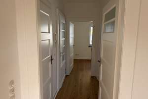 Hochwertig sanierte 2-Zimmer-Wohnung mit Balkon in Düsseldorf-Oberkassel – 40545 Oberkassel, Düsseldorf – Vorschaubild 6