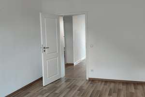 ***Traumhafte 5-R. Whg.+tolles Bad+Gäste-WC/Dusche+große Küche+Familientaugl. – Daumierstraße 6a, 4157 Gohlis-Mitte, Leipzig – Vorschaubild 3