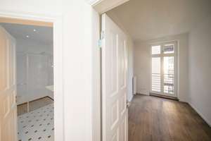 Hübsche 2-Zi-Whg mit Balkon u. EBK (green 44) – Schönhauser Allee 44, 10435 Prenzlauer Berg, Berlin – Vorschaubild 4