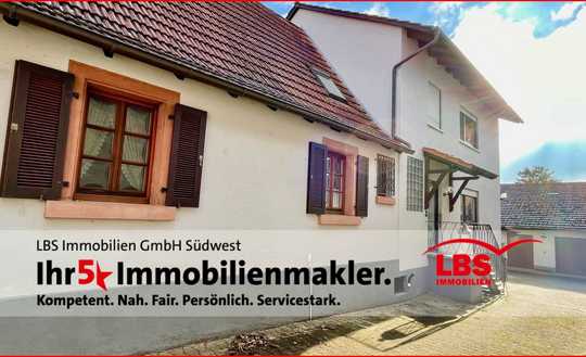 Ihr neues Zuhause
Freistehendes  EFH mit Carport, Doppelgarage und einem schönen, großen Garten