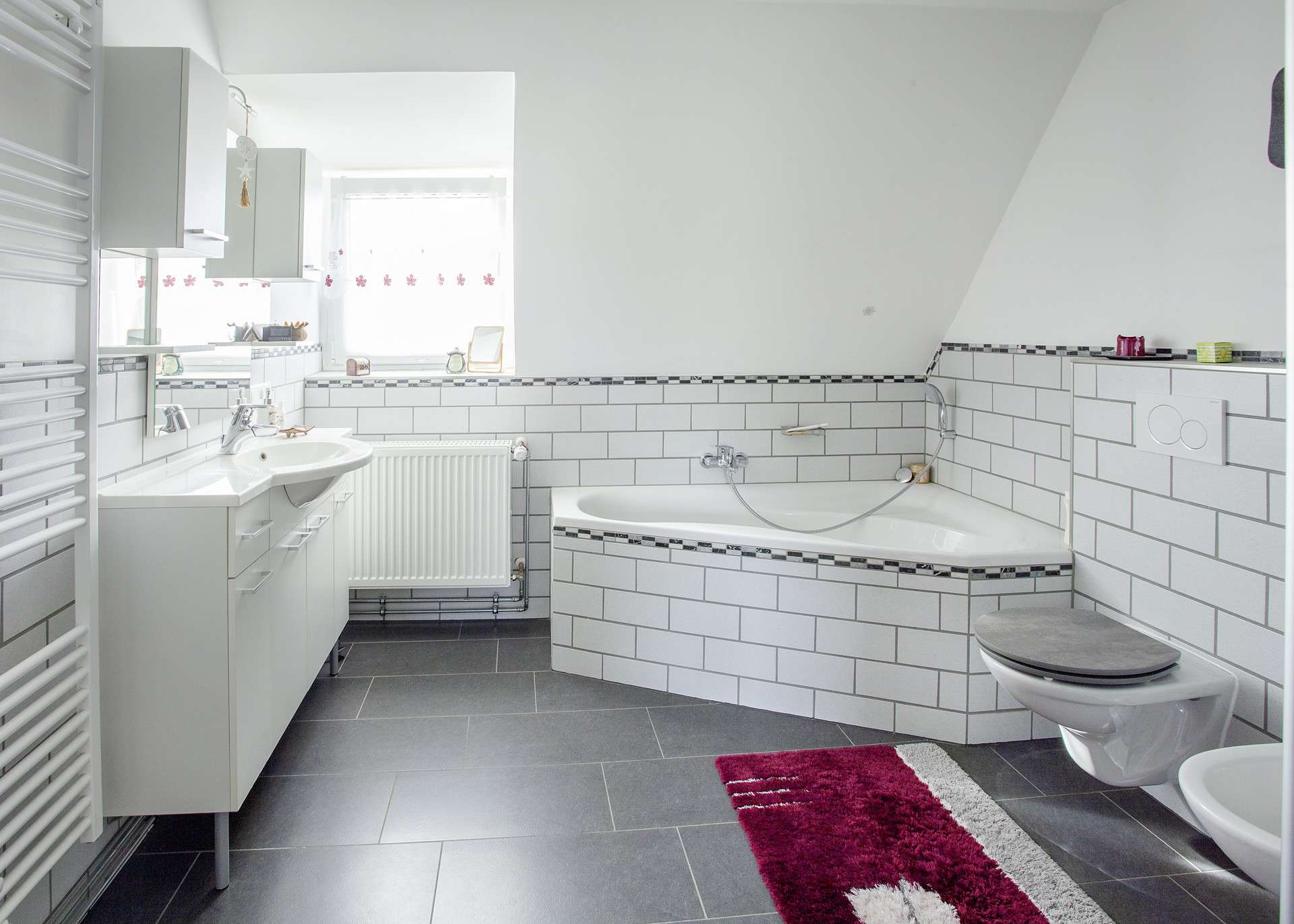 Immobilie in Marktleugast - Idyllisches Anwesen für Pferde-/ Tierhaltung in Alleinlage auf 2,7 ha zu verkaufen - Bild 5