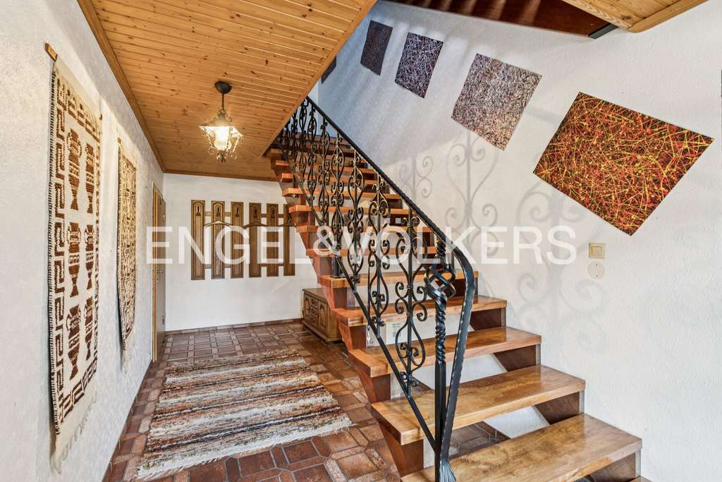 Immobilie in Wedemark - Kapitalanlage oder Familientraum: viel Platz für attraktive Möglichkeiten - Bild 3