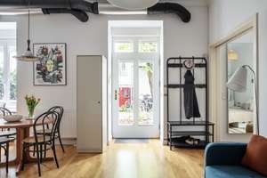 Altbauwohnung mit großer Terrasse in ruhiger Innenhoflage nahe Ringbahn/U5 – provisionsfrei – Schreinerstraße 32, 10247 Friedrichshain, Berlin – Vorschaubild 4