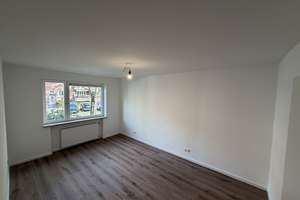 Frisch sanierte 2-Zimmer-Hochparterrewohnung in gepflegter  Wohnanlage mit Pool & Sauna – Die vollständige Adresse der Immobilie erhältst du vom Anbieter., 22297 Winterhude, Hamburg – Vorschaubild 8