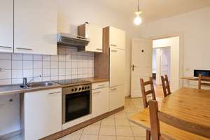 Seltene Familienwohnung in Charlottenburg – 4 Zimmer, Wohnküche, Bad & Gäste-WC – Die vollständige Adresse der Immobilie erhältst du vom Anbieter., 10627 Charlottenburg, Berlin – Vorschaubild 8