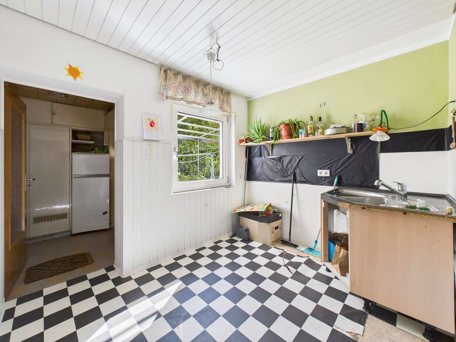 Immobilie in Georgensgmünd - Sanierungsbedürftiges Familienhaus im Herzen von Georgensgmünd – mit großem Garten und viel Potenzia - Bild 6