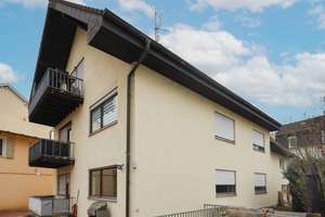 Zwei Immobilien zu einem Preis - Reihenendhaus mit angebautem Dreifamilienhaus! – Die vollständige Adresse der Immobilie erhältst du vom Anbieter., 79541 Lörrach – Vorschaubild 1