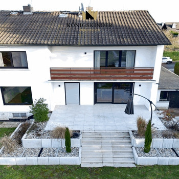 2023 umfangreich saniertes Einfamilienhaus mit Garage und 857 qm Grundstück, Keller und Garage