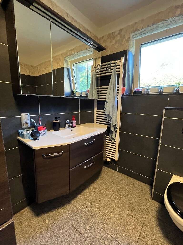 Immobilie in Auetal - Willkommen im neuen Zuhause!
Einfamilienhaus (mit ELW), ideal auch für Mehrgenerationenfamilien ode - Bild 6