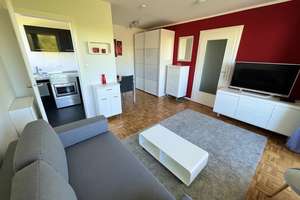 Schönes Apartment mit sonniger Loggia und Waldblick - frei / ohne Provision – Die vollständige Adresse der Immobilie erhältst du vom Anbieter., 81475 Fürstenried-West, München – Vorschaubild 3