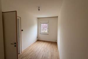 RMH/ETW in Kessenich: Mehr als ein Haus – ein Lebensgefühl zwischen Obstbäumen und Kaminfeuer – Die vollständige Adresse der Immobilie erhältst du vom Anbieter., 53129 Kessenich, Bonn – Vorschaubild 14