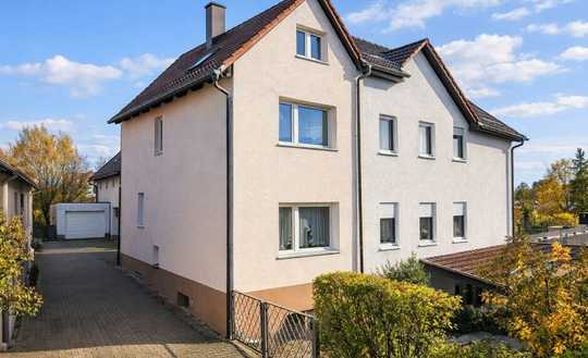 Hausgefühl zum Wohnungspreis – Charmantes Eckhaus mit Mini-Garten