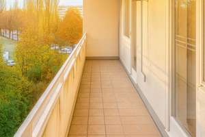 Attraktive 3-Zi-Wohnung mit 3 Stellplätzen – Englschalkinger Straße 222, 81925 Parkstadt, München – Vorschaubild 4