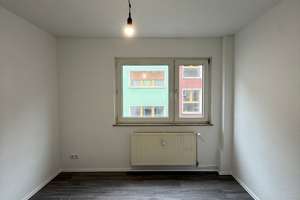 Komplett renoviert! 3-Zimmer-Wohnung in Wuppertal-Elberfeld (Nordstadt) – Alemannenstraße  3, 42105 Elberfeld, Wuppertal – Vorschaubild 2