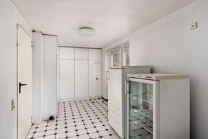 Bremen - Oberneuland | Stilvolles Einfamilienhaus mit Innenpool und Doppelgarage auf großem Grundstü – Die vollständige Adresse der Immobilie erhältst du vom Anbieter., 28355 Oberneuland, Bremen – Vorschaubild 11