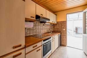 EINFAMILIENHAUS MIT CHARME UND SANIERUNGSBEDARF IN BLAUSTEIN/HERRLINGEN – Alb-Donau-Kreis – Vorschaubild 4