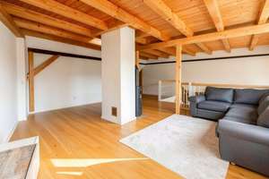 +++ Traumhafte Maisonettewohnung im Landhausstil mit Balkon, Parkett und Kamin +++ – Die vollständige Adresse der Immobilie erhältst du vom Anbieter., 1465 Langebrück, Dresden – Vorschaubild 16