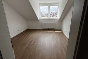 Erstbezug 2026 – großzügige 3-Zimmer-Dachgeschosswohnung mit Loggia