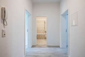 *SCHICKES Apartment, ZENTRALE Lage, STILvolle EBK, Balkon, Hbf & City 7 Min, FH 10 Min* – Ruhrstraße 4, 99085 Krämpfervorstadt, Erfurt – Vorschaubild 9