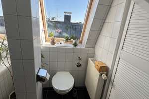 Traumhafte Dachgeschoss-Wohnung über den Dächern Stuttgarts – Die vollständige Adresse der Immobilie erhältst du vom Anbieter., 70197 Hasenberg, Stuttgart – Vorschaubild 11