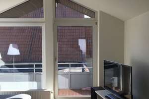 Sanierte Wohnung mit 2 Zimmer sowie 2 Balkonen und EBK in Oldenburg (Oldenburg) – Neusüdender Weg 27, 26125 Ofenerdiek, Oldenburg (Oldenburg) – Vorschaubild 13